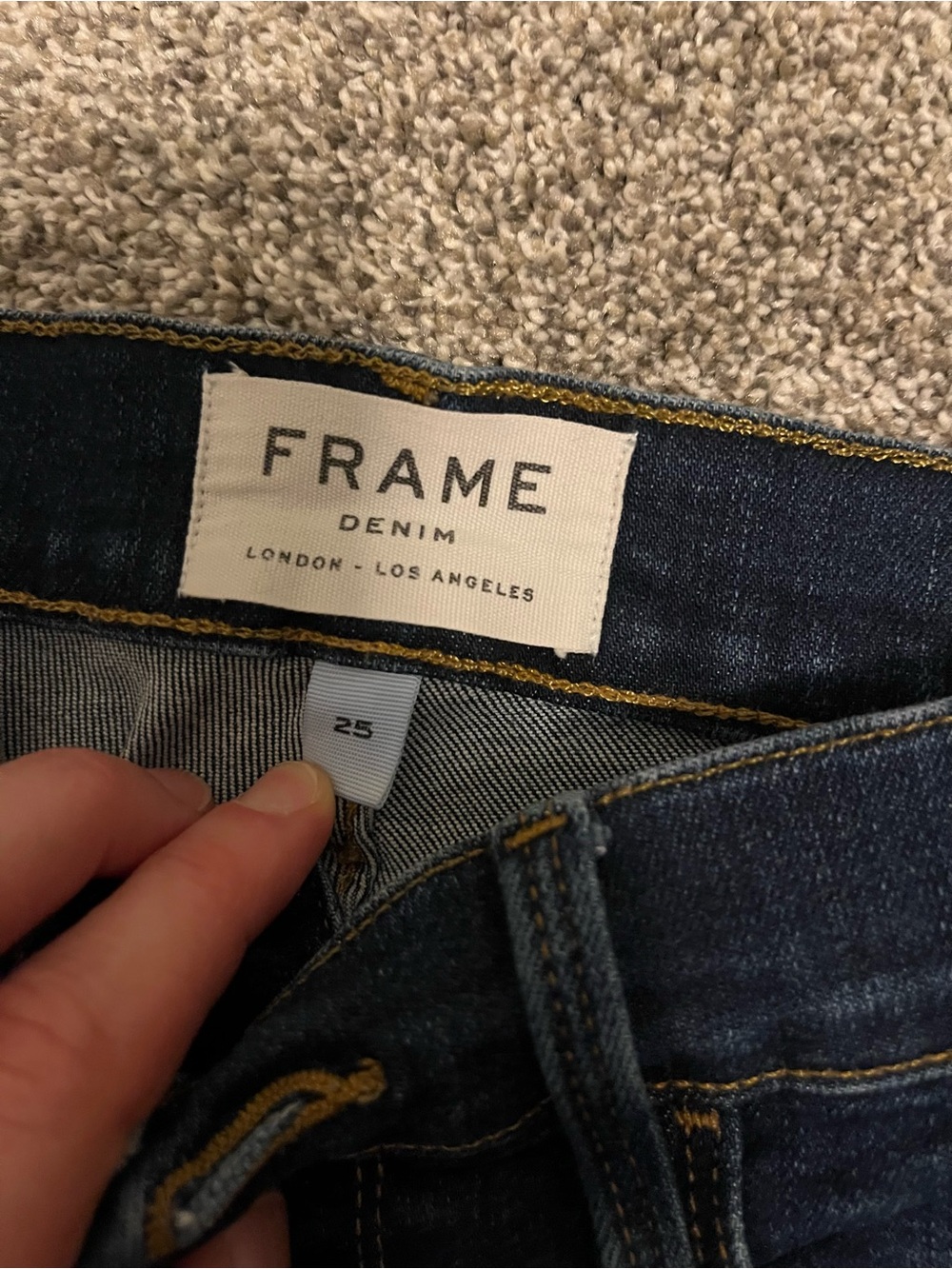 Frame Ali High Rise Cigarette Jeans - Picture 2 of 5